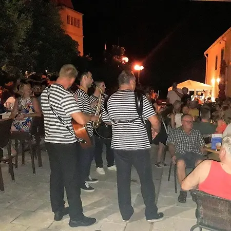 Dandy Apartamento Povljana