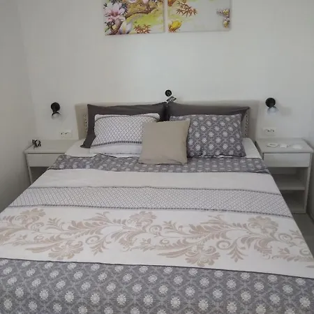Apartament Dandy Povljana
