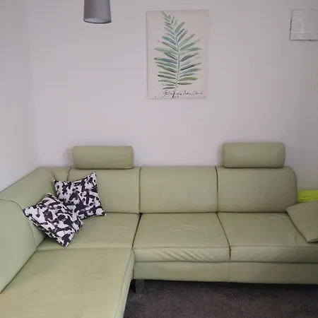 Apartment Dandy *